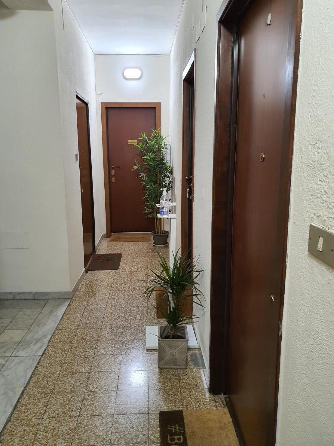 Cristel Apartment - 15 Min Da Milano - Parcheggio - Mono 2 Cormano Extérieur photo